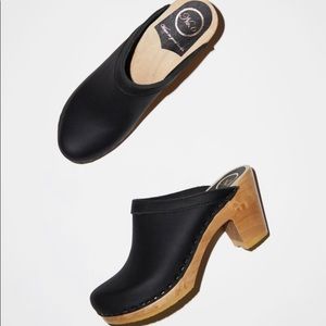 NEW No.6 Old School Clog on High Heel in Black